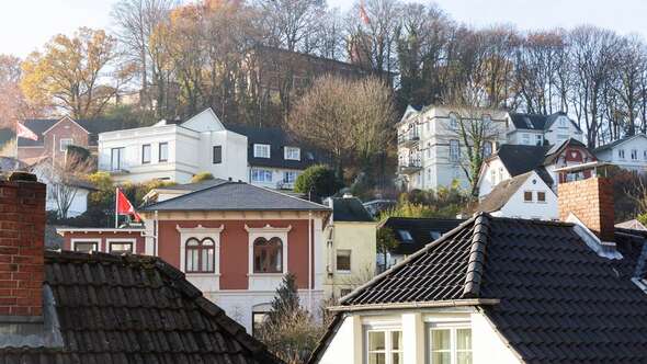 Blankenese Treppenviertel vid Elbe utanför Hamburg