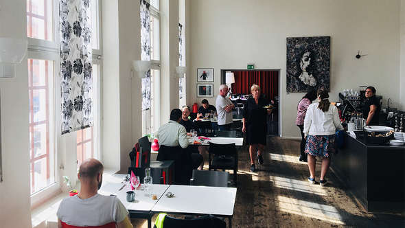 Lunch på restaurang P-2. Lunch på restaurang P-2.